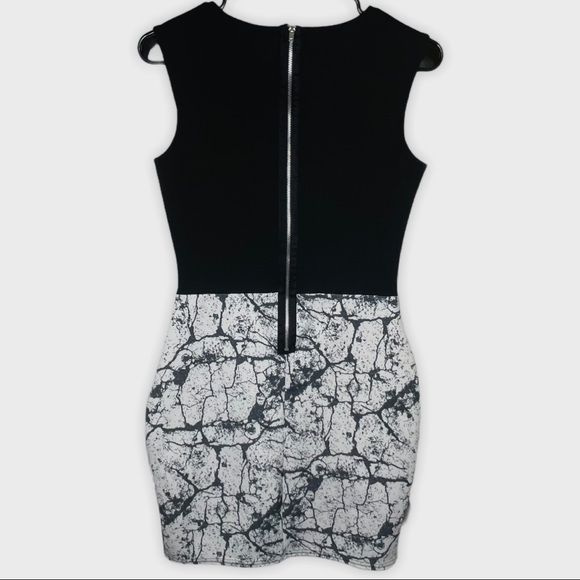 River Island Dress size UK 10/US 6 - Picture 2 of 15